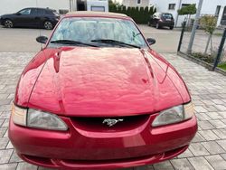 Rot Gebraucht 1994 Ford Mustang Cabrio | 12.999 €