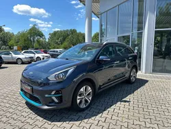 Blau Gebraucht 2020 Kia e-Niro Vision SUV | 19.900 € (Fairer Preis)