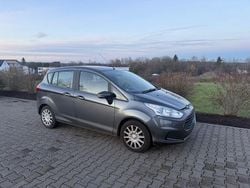 Grau Gebraucht 2016 Ford B-MAX Titanium Van / Kleinbus | 7.500 € (Guter Preis)