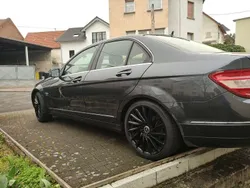 Grün Gebraucht 2010 Mercedes C180 Avantgarde Limousine | 9.200 € (Teuer)