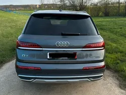 Grau Gebraucht 2021 Audi Q7 SUV | 42.000 € (Guter Preis)