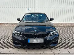 Schwarz Gebraucht 2019 BMW 330e M Sport Limousine | 29.999 € (Fairer Preis)