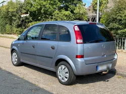 Blau Gebraucht 2004 Opel Meriva Van / Kleinbus | 2.200 € (Fairer Preis)