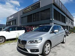 Grau Gebraucht 2015 BMW 220 Luxury Line Van / Kleinbus | 17.499 € (Fairer Preis)