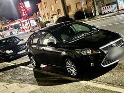 Schwarz Gebraucht 2008 Ford Focus Limousine | 2.500 € (Teuer)