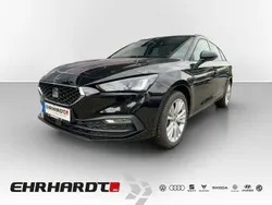 Midnight schwarz metallic Gebraucht 2024 Seat Leon Style Kombi | 32.990 € (Etwas zu teuer)