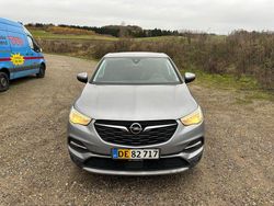 Grau Gebraucht 2018 Opel Grandland X Dynamic SUV | 8.800 €