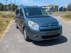 Blau Gebraucht 2010 Citroën Berlingo Van / Kleinbus | 5.000 € (Fairer Preis)