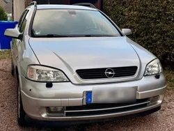 Silber Gebraucht 2002 Opel Astra Kombi | 1.099 € (Fairer Preis)