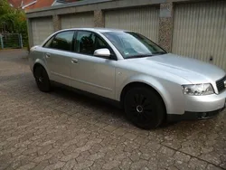 Silber Gebraucht 2002 Audi A4 Limousine | 2.599 € (Fairer Preis)