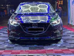 Blau Gebraucht 2015 Mazda 3 Limousine | 8.999 € (Fairer Preis)