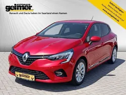 Rot Gebraucht 2020 Renault Clio V Experience Limousine | 16.950 € (Fairer Preis)