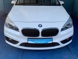 Weiß Gebraucht 2015 BMW 216 Active Tourer Basis Van / Kleinbus | 8.999 € (Guter Preis)