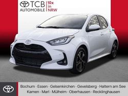Weiß Neu 2025 Toyota Yaris Hybrid Comfort Limousine | 22.887 € (Guter Preis)