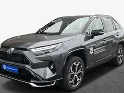 Grau Gebraucht 2024 Toyota RAV4 Hybrid Style SUV | 48.990 € (Fairer Preis)