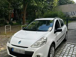 Weiß Gebraucht 2009 Renault Clio GrandTour Kombi | 1.699 € (Guter Preis)