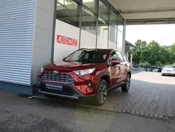 Rot Neu 2025 Toyota RAV4 Hybrid SUV | 42.970 € (Etwas zu teuer)