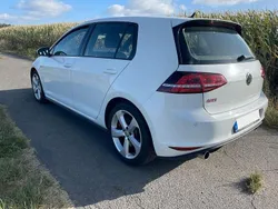 Weiß Gebraucht 2016 VW Golf VII GTI Limousine | 14.199 € (Superpreis)