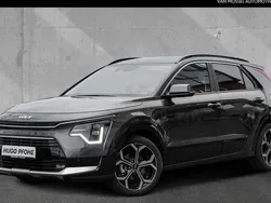 Interstellar grau metallic Neu 2024 Kia Niro Spirit SUV | 39.790 € (Fairer Preis)