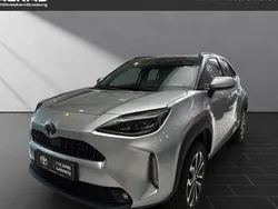 Silber Neu 2025 Toyota Yaris Cross SUV | 27.990 € (Guter Preis)