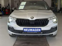 Brilliantsilber metallic Neu 2024 Skoda Kamiq Monte Carlo SUV | 27.999 € (Fairer Preis)