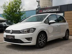 Weiß Gebraucht 2016 VW Golf Sportsvan Comfortline Van / Kleinbus | 14.900 € (Fairer Preis)