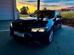 Blau Gebraucht 2019 BMW 320 Sport Line Kombi | 17.999 € (Guter Preis)