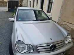 Gebraucht 2004 Mercedes C200 Kombi | 1.400 €