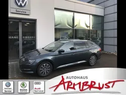 Grau (quarz grau (grau)) Gebraucht 2021 Skoda Superb Style Kombi | 26.650 € (Fairer Preis)