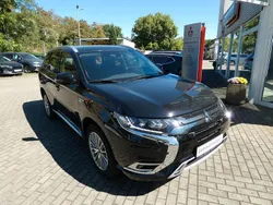 Schwarz Gebraucht 2020 Mitsubishi Outlander P-HEV Plus SUV | 23.490 € (Fairer Preis)