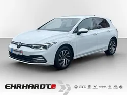 Weiß Gebraucht 2022 VW Golf VIII Style Kleinwagen | 26.990 € (Fairer Preis)