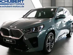 Grün Gebraucht 2024 BMW iX2 Luxury Line SUV | 49.990 € (Teuer)
