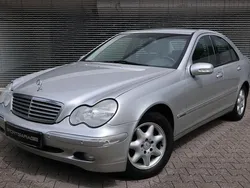 Silber Gebraucht 2003 Mercedes C180 Elegance Limousine | 4.000 € (Etwas zu teuer)