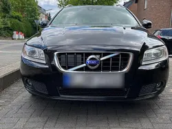 Schwarz Gebraucht 2011 Volvo V70 Summum Kombi | 7.799 € (Fairer Preis)