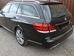 Schwarz Gebraucht 2015 Mercedes E400 Avantgarde Kombi | 28.950 € (Teuer)