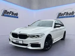 Alpinweiss iii Gebraucht 2018 BMW 550 M Sport Kombi | 37.900 € (Guter Preis)