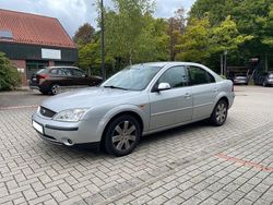 Silber Gebraucht 2001 Ford Mondeo Ambiente Limousine | 2.900 € (Fairer Preis)