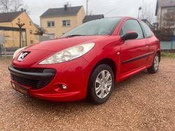 Rot Gebraucht 2010 Peugeot 206+ Basis Kleinwagen | 2.490 € (Fairer Preis)