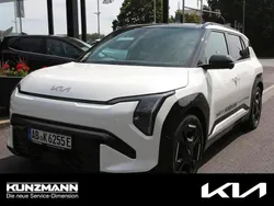 Silber snow white pearl Gebraucht 2025 Kia EV3 3 SUV | 43.989 €