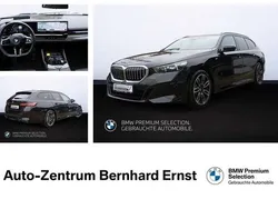 Saphirschwarz metallic Gebraucht 2024 BMW 520 M Sport Kombi | 56.300 € (Guter Preis)