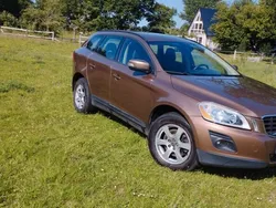 Braun Gebraucht 2009 Volvo XC60 Kinetic SUV | 12.500 € (Etwas zu teuer)