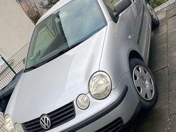Silber Gebraucht 2005 VW Polo Comfortline Limousine | 1.600 € (Fairer Preis)