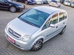 Silber Gebraucht 2006 Opel Meriva Cosmo Van / Kleinbus | 1.299 € (Superpreis)
