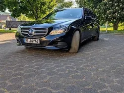 Schwarz Gebraucht 2014 Mercedes E350 Kombi | 16.599 € (Guter Preis)