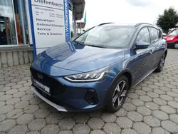 Chromablau metallic Gebraucht 2023 Ford Focus Active X Limousine | 26.900 € (Fairer Preis)