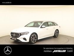 Weiss Gebraucht 2024 Mercedes E200 Avantgarde Kombi | 44.989 € (Fairer Preis)