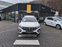 Arktisweiß Gebraucht 2022 Dacia Jogger Extreme Van / Kleinbus | 16.990 € (Fairer Preis)