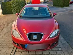 Rot Gebraucht 2006 Seat Leon Kleinwagen | 3.600 € (Etwas zu teuer)