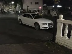 Weiß Gebraucht 2011 Audi S5 Ambiente Coupé | 22.499 € (Etwas zu teuer)