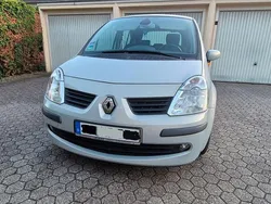 Silber Gebraucht 2005 Renault Modus Van / Kleinbus | 2.490 € (Teuer)